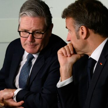 Starmer and Macron agree ‘one in, one out’ small boat migrants return deal