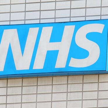 NHS managers who silence whistleblowers to be banned from health service