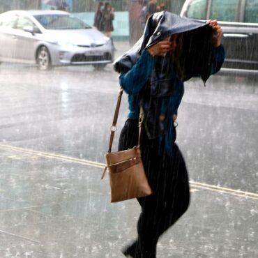 Fresh yellow weather warning for thunderstorms comes into force this morning