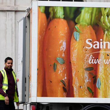 Sainsbury’s blames Visa card issues for online payment failure