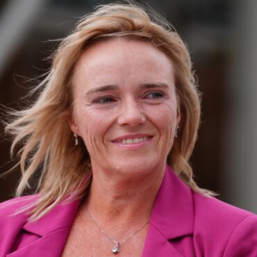 Transgender changing room row nurse cleared of misconduct as tribunal resumes