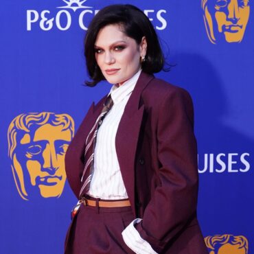 Jessie J cancels tour dates ahead of second breast cancer surgery