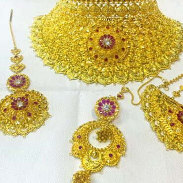 £500,000 worth of gold stolen from London home