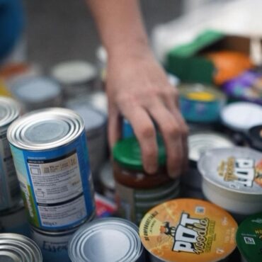 ‘It shouldn’t be like this’: Full-time workers turning to food banks