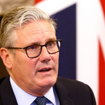 PM promises small boat migrants will be ‘detained and sent back’