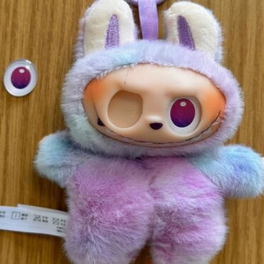 Choke warning over fake versions of must-have toy popular with celebrities