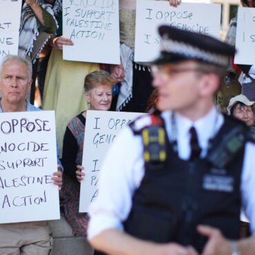 Police warn of mass arrests if planned protest goes ahead