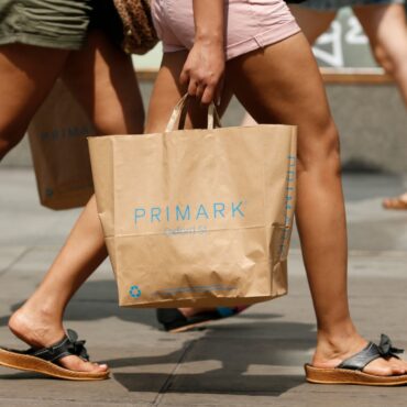 UK growth slows as economy feels effect of higher business costs
