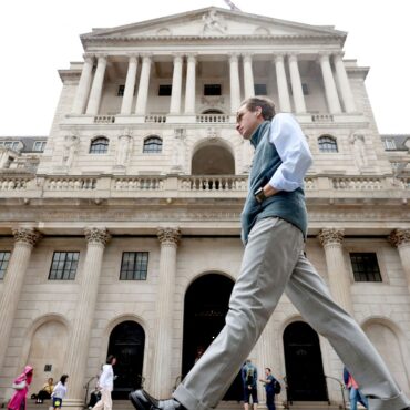 Bank of England leaves interest rate unchanged and slows quantitative tightening