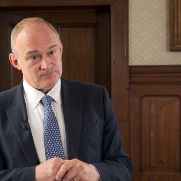 Lib Dems toughen up immigration rhetoric as Sir Ed Davey pledges to ‘stop the boats’