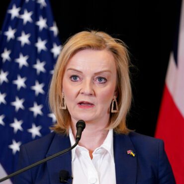 Truss calls for Trump-style ‘revolution’ in the UK