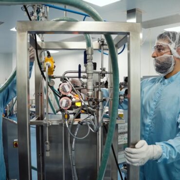 UK boosts pandemic readiness with new vaccine factory