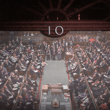 How can a UK prime minister be ousted?