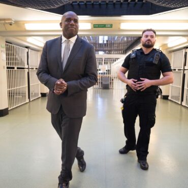 Thousands of prison officers to get stab-proof vests