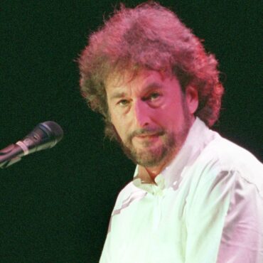 Supertramp singer and co-founder Rick Davies dies