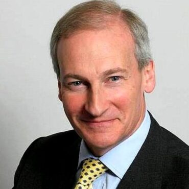 The ‘quango king’ baronet who decided the fate of ‘Red Queen’ Rayner