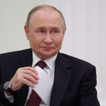 Ex-MI5 chief says those who think UK already at war with Russia ‘may be right’