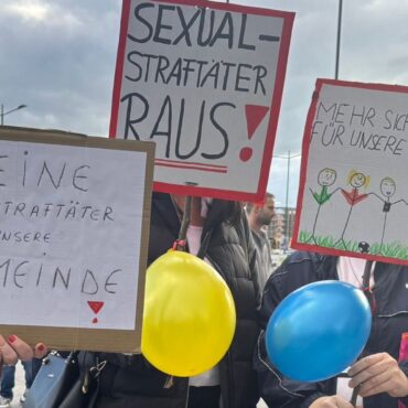 Protesters in Germany demand removal of Madeleine McCann suspect