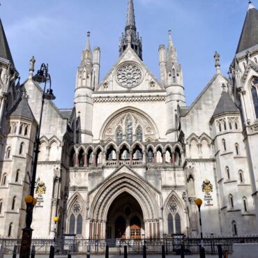 Trans man trying to get pregnant wins appeal over gender recognition