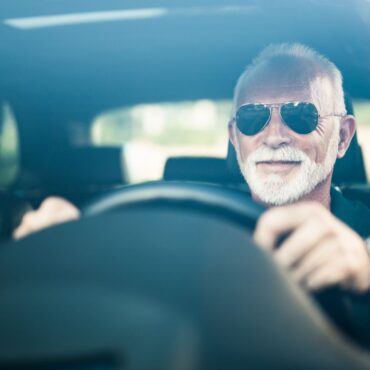 Drivers urged to keep sunglasses in their cars after clocks go back