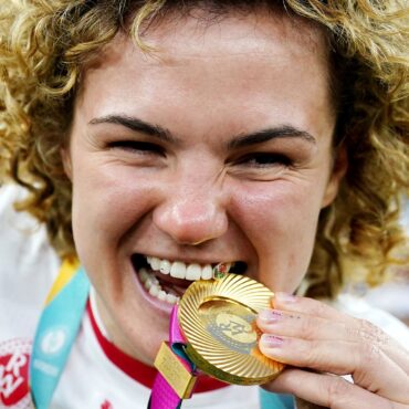 Girls playing rugby needs to stop being an ‘anomaly’, Red Roses star says