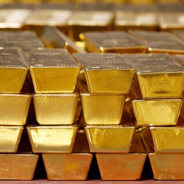 There is good reason to be worried as gold smashes past ,000 per ounce