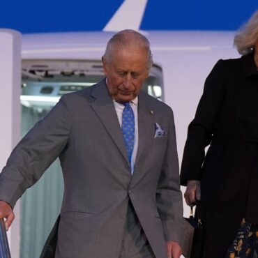 King lands in Rome to meet Pope Leo ahead of praying together