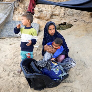 MPs tell Starmer it’s ‘more urgent than ever’ to create Ukraine-style family visa for Gazans