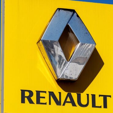 Customer details stolen in Renault UK cyber attack