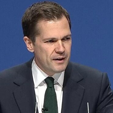 Robert Jenrick urged to apologise for ‘disgraceful’ integration comments