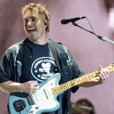 Sam Fender wins 2025 Mercury Prize