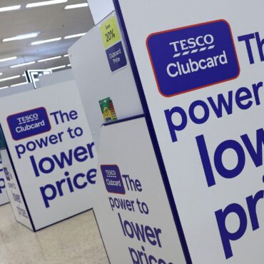 Tesco promises ‘strong deals’ amid ‘intensive’ price war – as profits set to hit £3bn