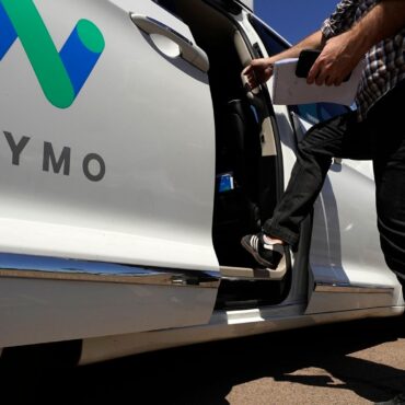Driverless taxis to operate on London’s roads from next year
