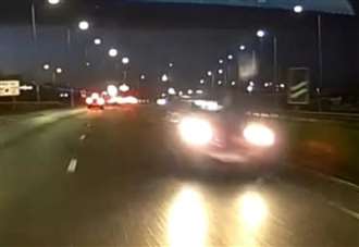 Watch as cabbie dodges wrong-way driver in terrifying near miss
