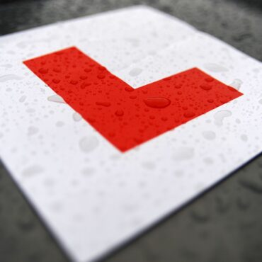 Government to use military driving examiners to cut driving test backlog