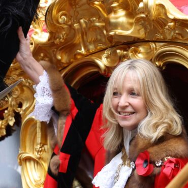 First Lady Mayor of London in more than 800 years celebrated in procession