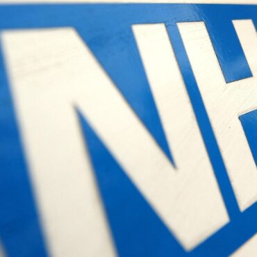 Thousands of NHS staff to be made redundant