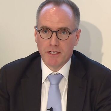OBR chief refuses to rule out resignation after budget leak