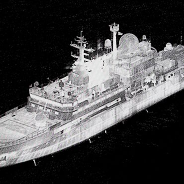 Navy could fire ‘warning shot’ at Russia spy ship after laser incident, says ex-MI6 boss