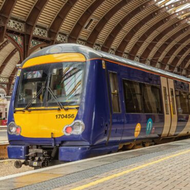 Rail fares to be frozen for first time in 30 years