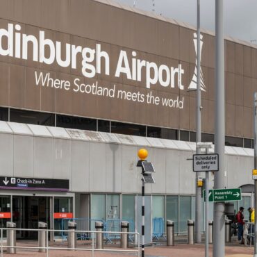 All flights halted at Edinburgh Airport