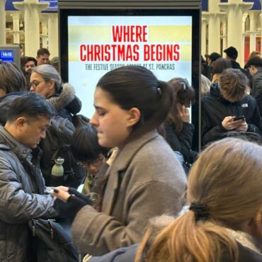 Eurostar passengers brace for further disruption after day of cancellations