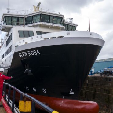 Ferry fiasco continues as shipyard once again delays delivery of over-budget Glen Rosa