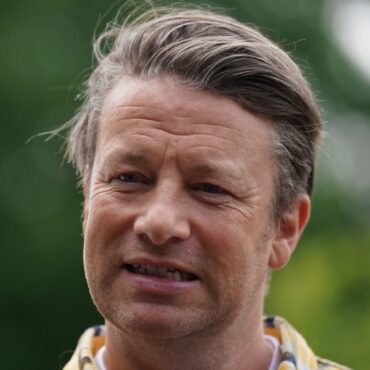 Jamie Oliver Group axes 20% of workforce ahead of high street comeback