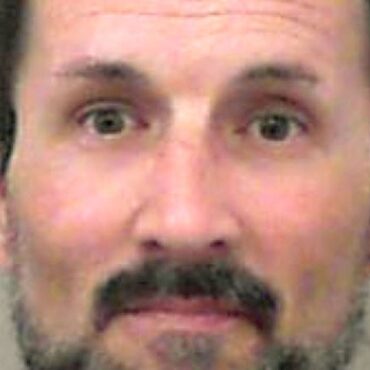 Conman who posed as MI6 agent in romance scam told to pay victim £125k