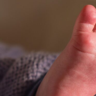 Critical report raises pressure on NHS maternity services and will worry expectant mothers