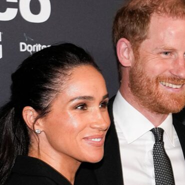 Duchess of Sussex ‘reaches out’ to estranged father after reports of leg amputation