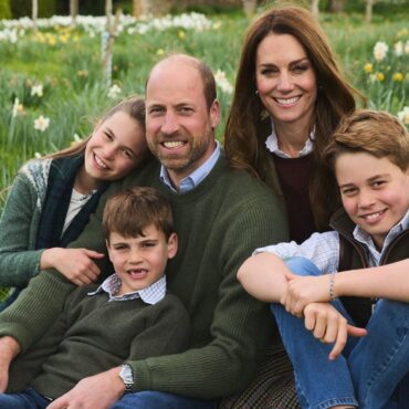 William and Kate reveal Christmas card featuring family photo