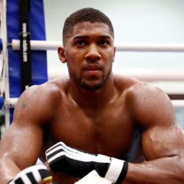 Anthony Joshua back in gym after car crash