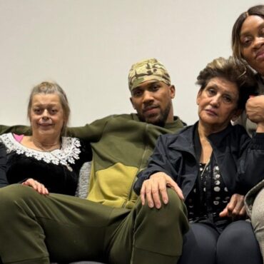 Anthony Joshua shares photo in first public update since Nigeria car crash